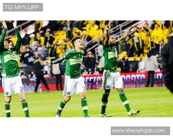 休斯顿迪纳摩与达拉斯半场战况分析及精彩瞬间回顾